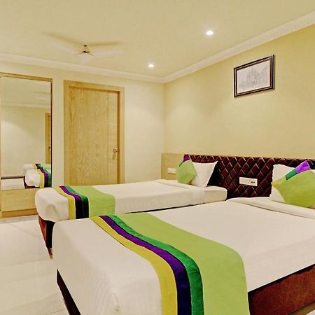 Treebo Asl Prime, Near Ballygunge Railway Station Kolkata Bagian luar foto