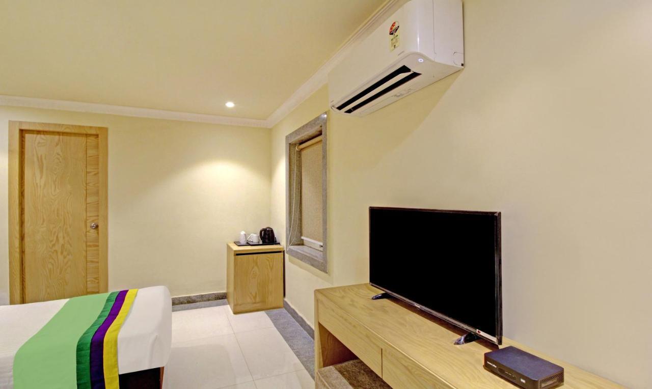 Treebo Asl Prime, Near Ballygunge Railway Station Kolkata Bagian luar foto