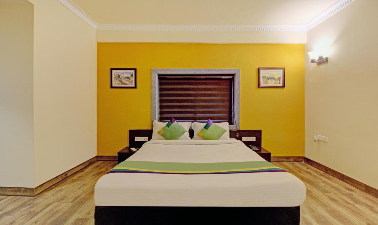 Treebo Asl Prime, Near Ballygunge Railway Station Kolkata Bagian luar foto