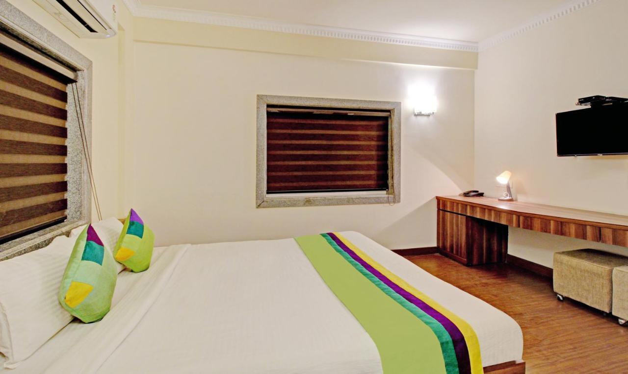 Treebo Asl Prime, Near Ballygunge Railway Station Kolkata Bagian luar foto