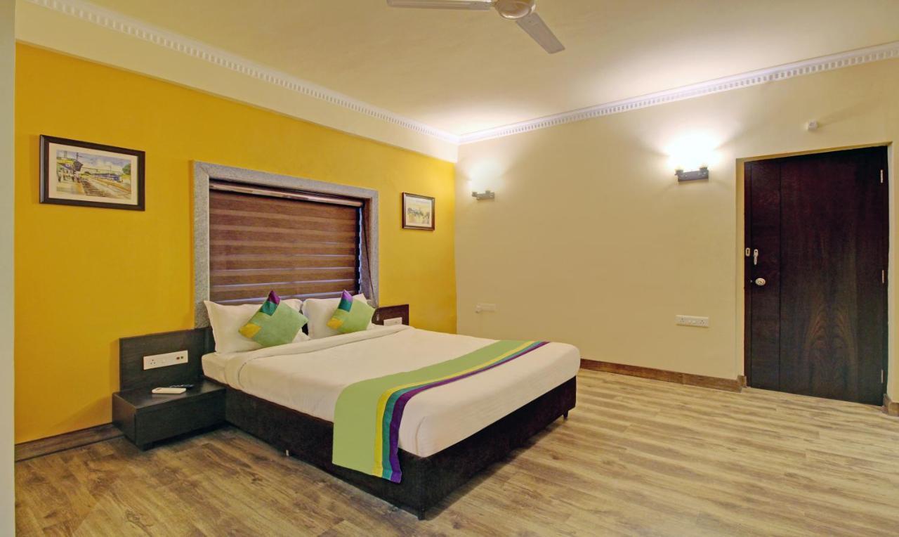 Treebo Asl Prime, Near Ballygunge Railway Station Kolkata Bagian luar foto